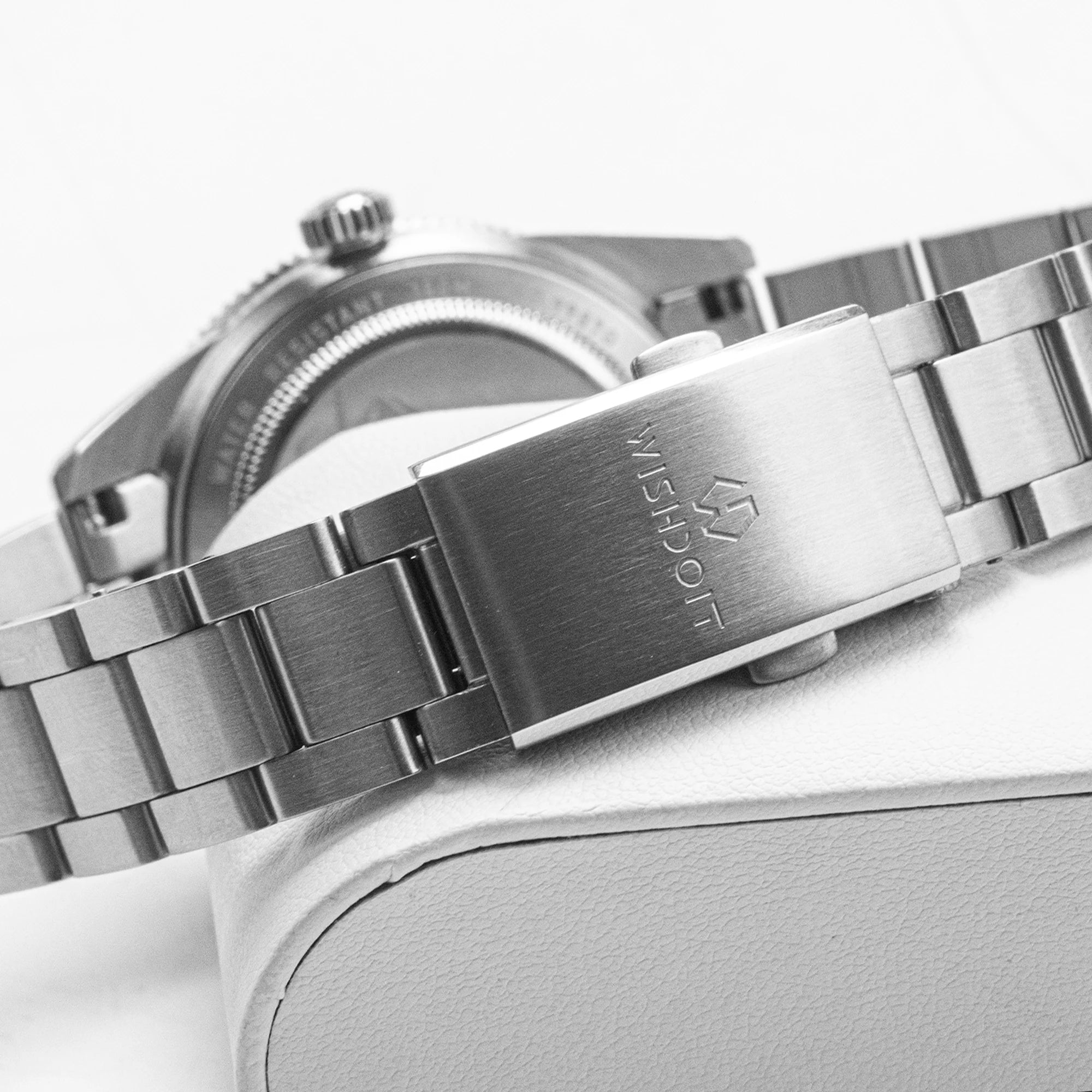 Men's Automatic Dive Watch With Ocean Blue White Ripple Movement