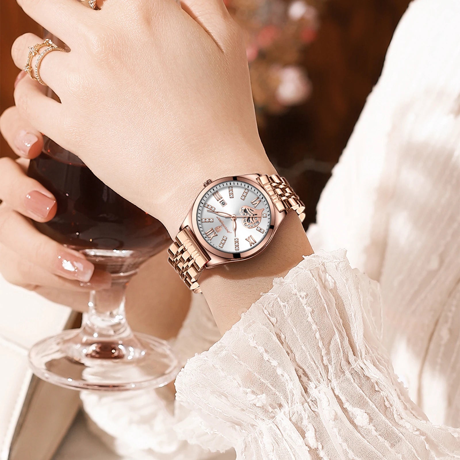 Elegant Rose Gold Ladies Watch - Heart Patterned Quartz Dial
